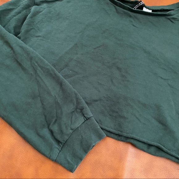 Long sleeve cropped top with POSITIVITY sleeve graphic - Forest Green - Picture 3 of 5